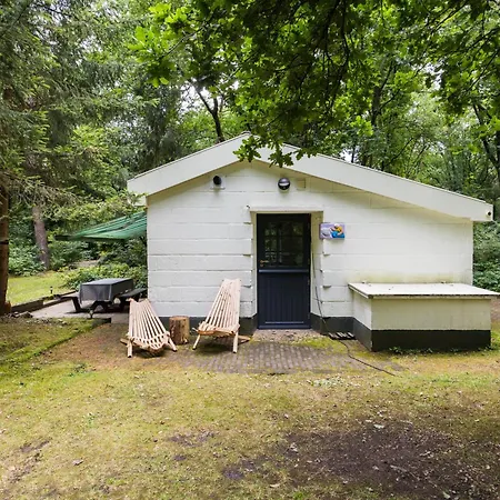 Boshuisje Felua Ferienhaus *