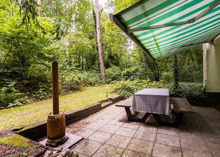 Boshuisje Felua Ferienhaus *